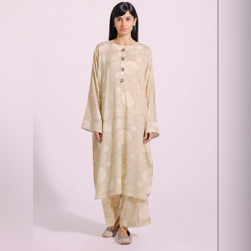 Casual Ethnic Kurta Shalwar (New)
Size M 
Price $30